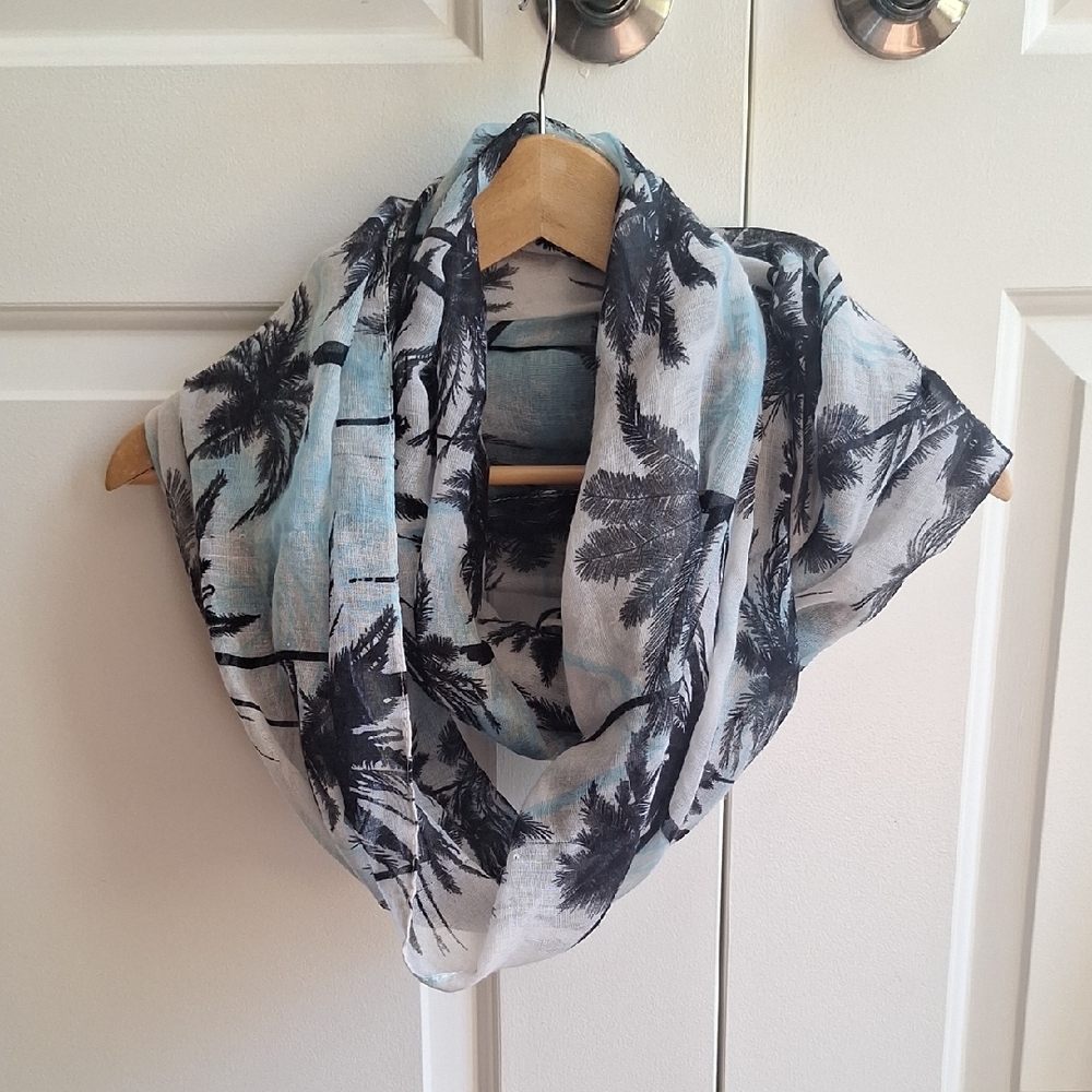 Palm Tree Print Infinity Scarf